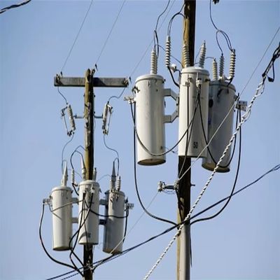 主電圧 2.4kV 34.5kV 50/60Hz 周波数 10kVA 167kVA 単相変圧器